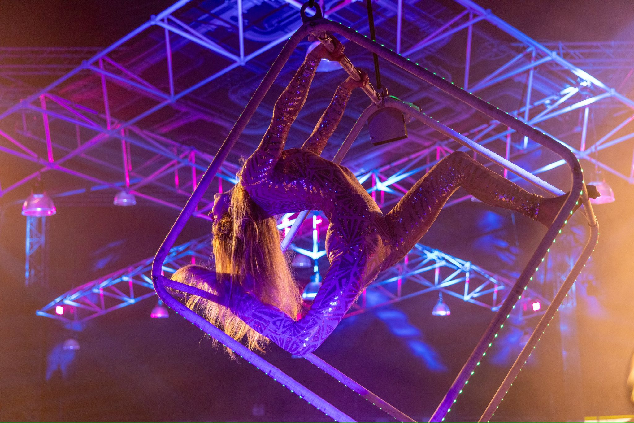 Aerial acrobat